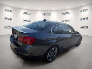 BMW Serie 3 2018 AWD 330i xDrive 4dr Sedán