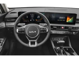 Kia K5 2025 LXS 4dr Sedán