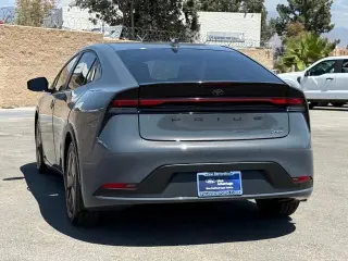 Toyota Prius 2025 LE 4dr Hatchback