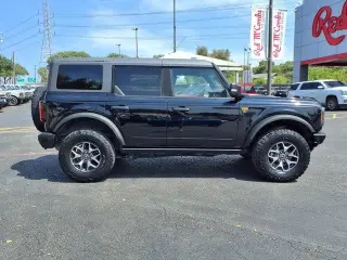 Ford Bronco 2024 4x4 Badlands 4dr SUV