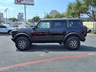 Ford Bronco 2024 4x4 Badlands 4dr SUV