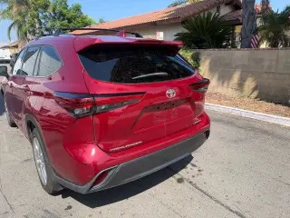 Toyota Highlander 2023 L 4dr SUV