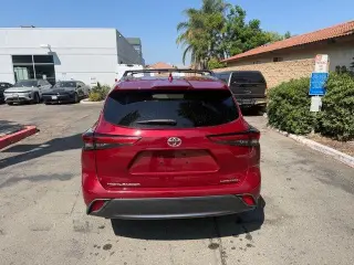 Toyota Highlander 2023 L 4dr SUV