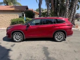 Toyota Highlander 2023 L 4dr SUV