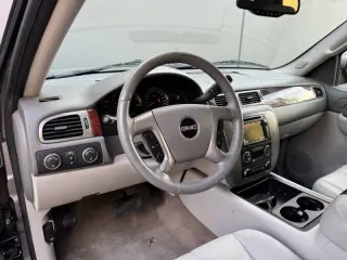 GMC Yukon XL 2009