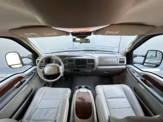 2002 Ford Excursion