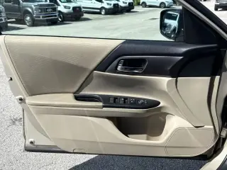 Honda Accord 2014 LX 4dr Sedán CVT