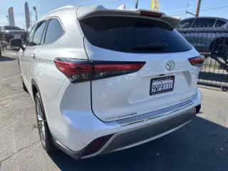 Toyota Highlander 2021