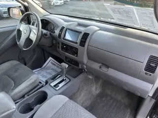 Nissan Frontier 2011
