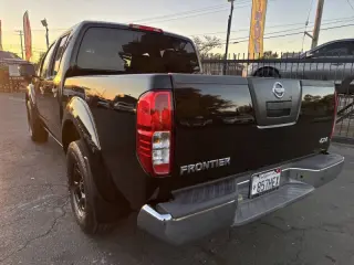 Nissan Frontier 2011