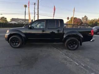 Nissan Frontier 2011