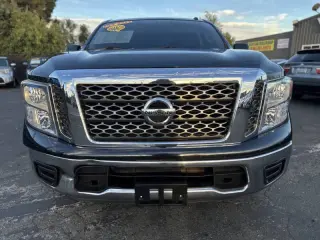 Nissan Titan 2018