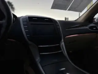 Lincoln MKZ 2013