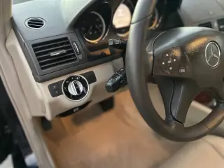 Mercedes-Benz Clase C 2011