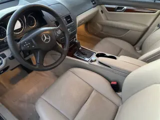 Mercedes-Benz Clase C 2011