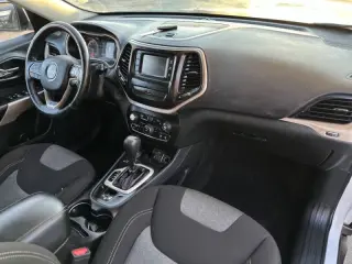 Jeep Cherokee 2018