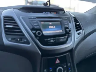 Hyundai Elantra 2015