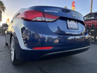 Hyundai Elantra 2015