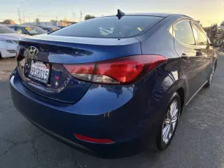 Hyundai Elantra 2015