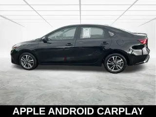 Forte Kia 2023 LX sedán 4 puertas