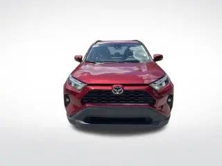 Toyota RAV4 2023 XLE Premium 4dr SUV