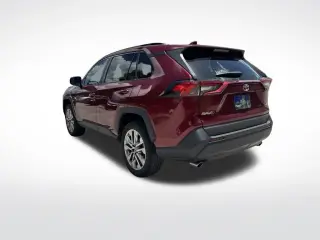 Toyota RAV4 2023 XLE Premium 4dr SUV