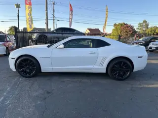 Chevrolet Camaro 2011