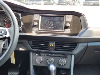 Volkswagen Jetta 2019