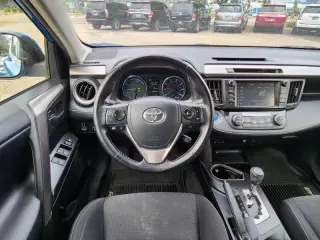 Toyota RAV4 Hybrid 2016