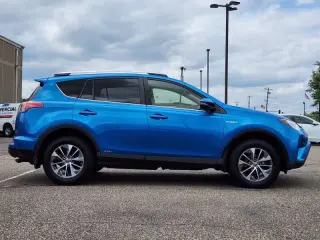 Toyota RAV4 Hybrid 2016