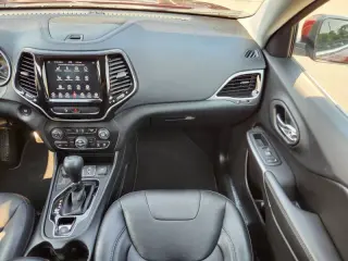 Jeep Cherokee 2020