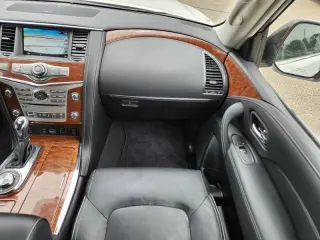 Infiniti QX80 2019