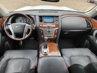 Infiniti QX80 2019
