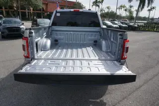 Ford F-150 2023 4x4 Lariat 4dr SuperCrew 5.5 ft. SB