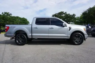 Ford F-150 2023 4x4 Lariat 4dr SuperCrew 5.5 ft. SB