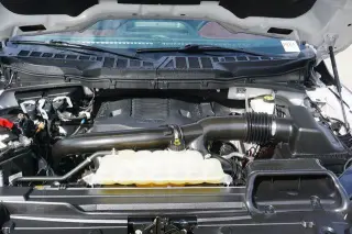 Ford F-150 2023 4x4 Lariat 4dr SuperCrew 5.5 ft. SB