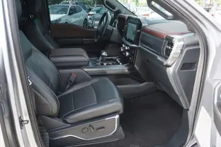 Ford F-150 2023 4x4 Lariat 4dr SuperCrew 5.5 ft. SB