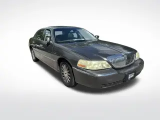 Lincoln Town Car 2004 Signature 4dr Sedán