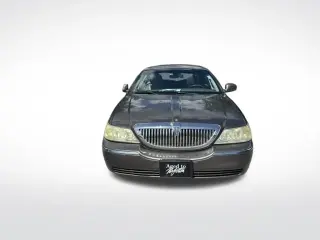 Lincoln Town Car 2004 Signature 4dr Sedán