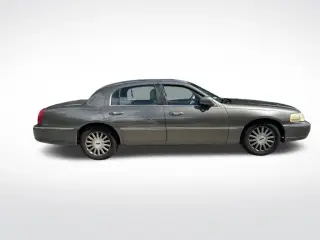 Lincoln Town Car 2004 Signature 4dr Sedán