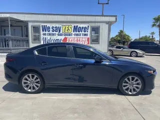 Mazda MX-3 Sedán 2019