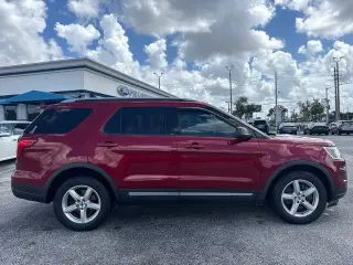 Ford Explorer 2018 XLT 4 SUV