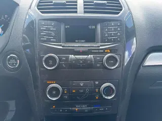Ford Explorer 2018 XLT 4 SUV