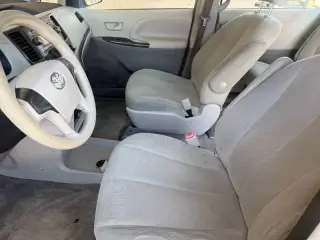 Toyota Sienna 2014