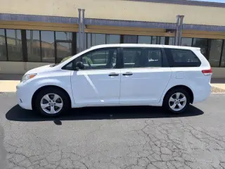 Toyota Sienna 2014