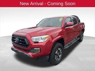 Toyota Tacoma 2022 4x2 SR 4puertas Doble Cabina 5.0 ft SB