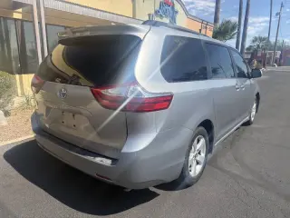 Toyota Sienna 2018