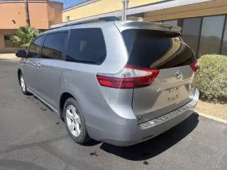 Toyota Sienna 2018