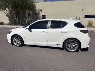 Lexus CT 200h 2014