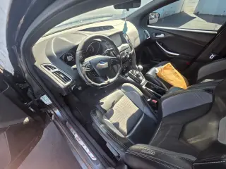 Ford Focus 2015 ST 4dr Hatchback